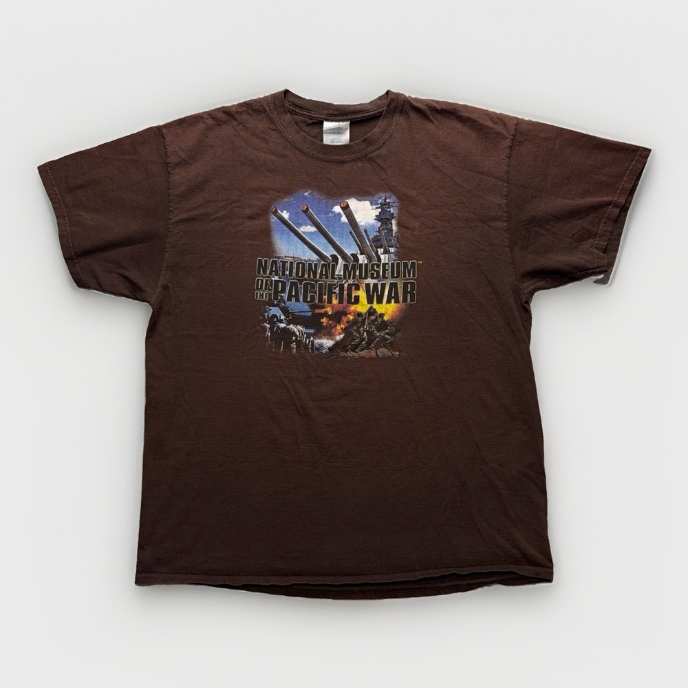Vintage National Museum Pacific War Military T Shirt XL Brown Distressed Y2K Tee